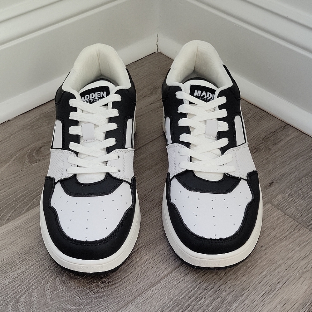 Madden MTINKER Men's Black & White Low-top Sneakers Size 11 NIB